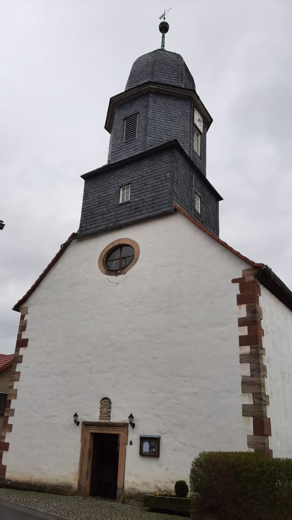 Die Kirche St. Michael in Neidhartshausen